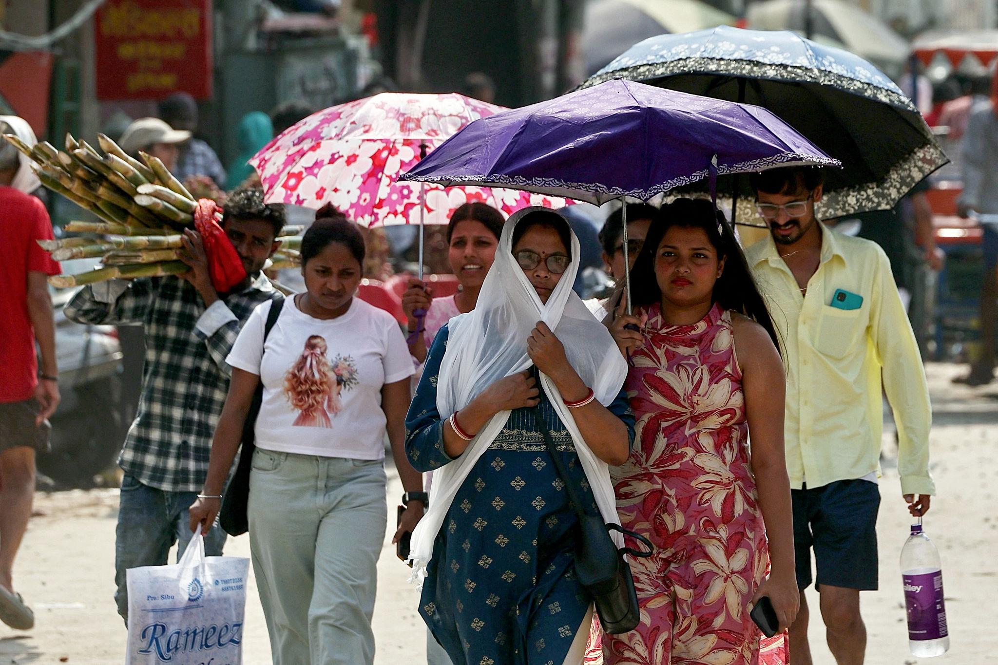 extreme heat in India city heatwave